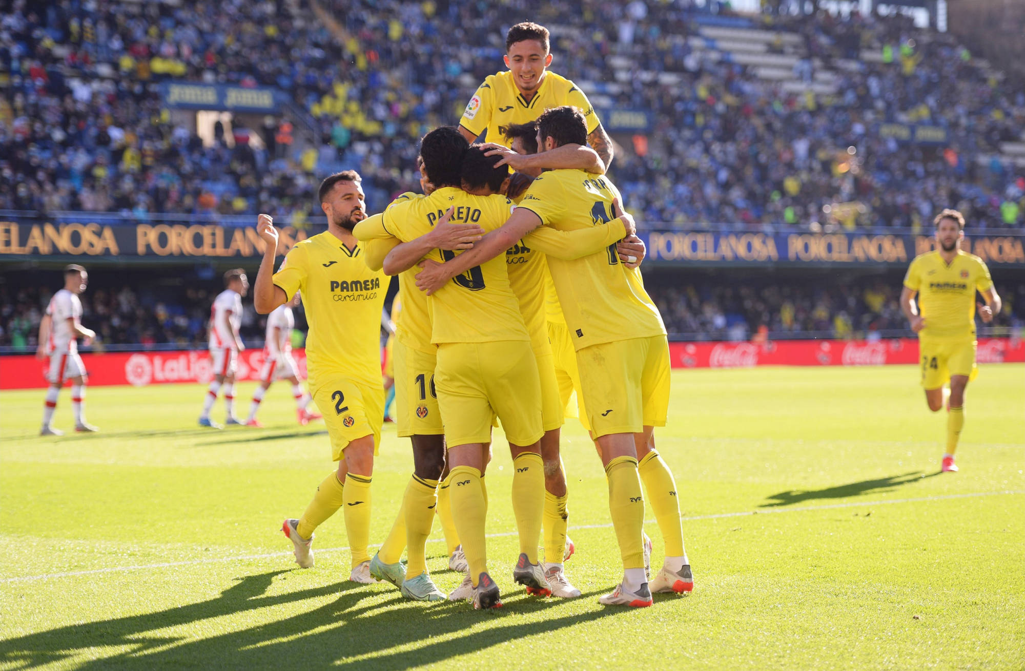 赛地聚焦:荷甲赛前热度飙升,比利亚雷亚尔绝杀压哨,管理层满意,资深球员宣示担当 赛地聚焦:荷甲赛前热度飙升,比利亚雷亚尔绝杀压哨,管理层满意,资深球员宣示担当